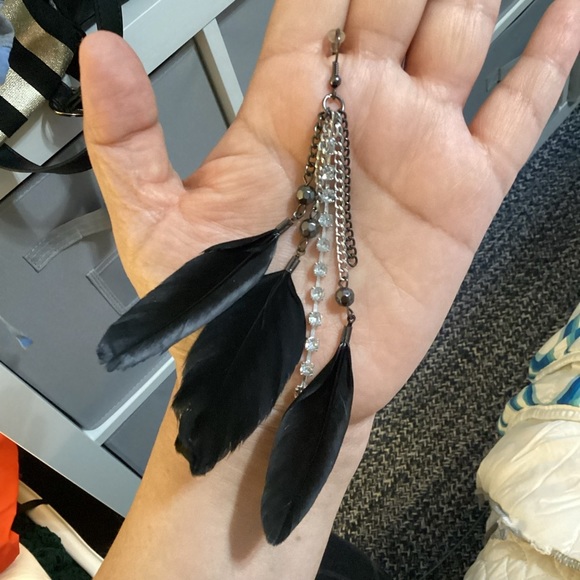 New Classic Black Authentic 3 Feather Earrings with Rhinestones - #188 - Picture 4 of 12